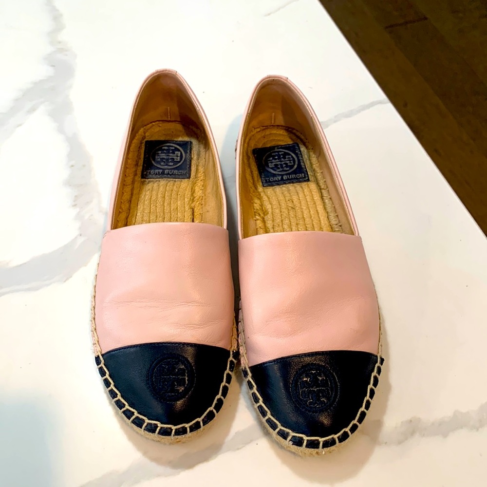 Tory Burch Women Ivory/Navy Colorblock Leather Espadrilles Size 8